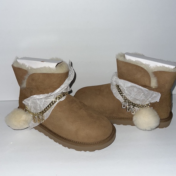 Women’s UGG Classic Charm Mini Chestnut #7 - Picture 2 of 6